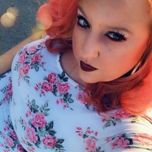 Meet your Posher, Alexandra